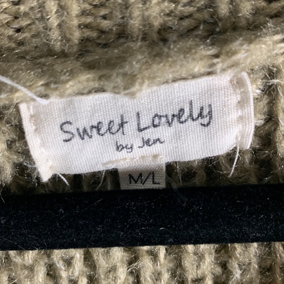 Tri-color chunky block sweater size M/L - Picture 3 of 4